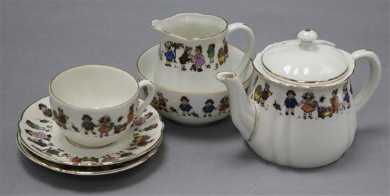 A 1920s childs tea set tallest 9.5cm